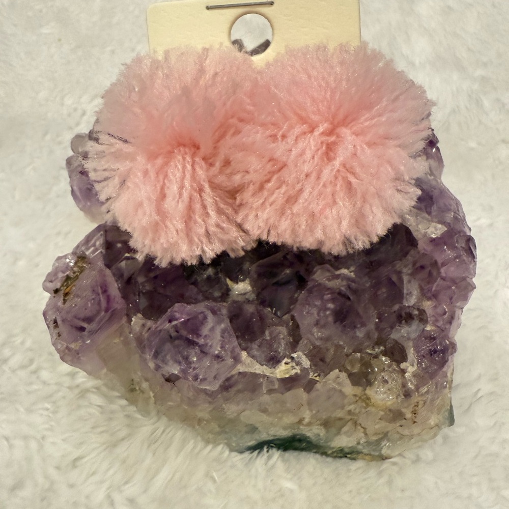🌸 Pink Fluffy Pom Pom Earrings 🌸